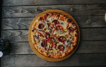 Vin sau bere? Ce băuturi se potrivesc cu pizza
